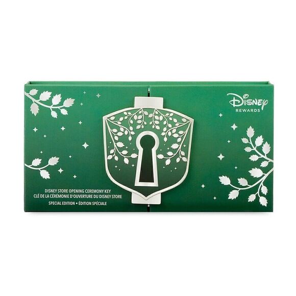 💚Disney Store Visa Cardmember Exclusive Opening Ceremony Key Special Edition💚 - Picture 1 of 5